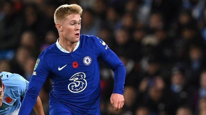 Wonderkid Chelsea Lewis Hall dikabarkan menolak tawaran sang pelatih, Mauricio Pochettino. Dia lebih memilih pindah ke Newcastle United.
