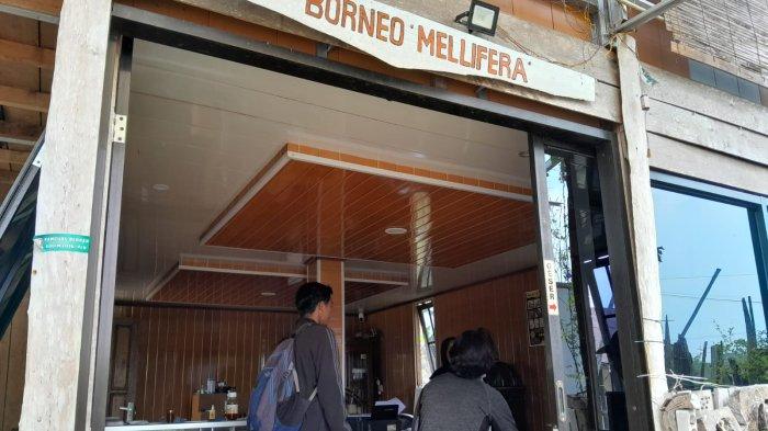 Tempa budi daya lebah madu kelulut yang dikembangbiakan oleh Borneo Mallifera di Kelurahan Kalampangan, Palangkaraya, Rabu (6/9/2023).