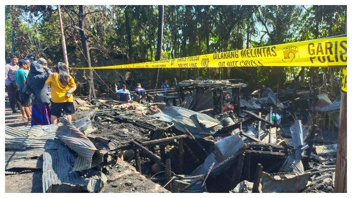 KEBAKARANG - Sebanyak empat unit warung sembako terbakar di Jalan Tjilik Riwut Km 10, Kota Palangka Raya, Provinsi Kalimantan Tengah, Minggu (28/7/2024) sekitar pukul 07.50 WIB.