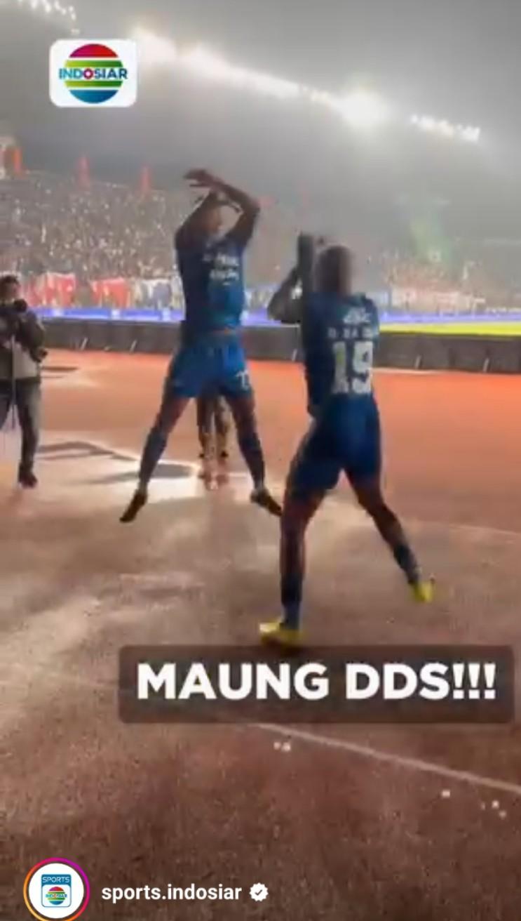 Selebrasi David da Silva dan Ciro Alves Tiru Cristiano Ronaldo