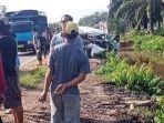 Truk Pertamina Vs Minibus Adu Banteng di Jalan Tjilik Riwut Kotim, Satu Luka Dilarikan ke Puskesmas