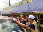 Gunakan Mobil Pikap dan Motor, Jemaah Seruyan Rela Panas dan Hujan Menuju Haul Guru Sekumpul