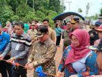 Pangkas Jarak Tempuh, Bupati Halikinnor Resmikan Jembatan Desa Tanjung Jorong Kecamatan Tualan Hulu