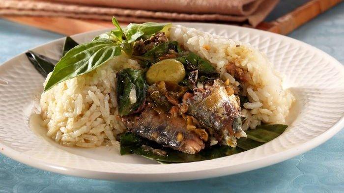 Hadirkan resep nasi bakar sarden lombok ijo yang simple dan enak banget favorit keluarga ini untuk jadi menu buka puasa nanti.