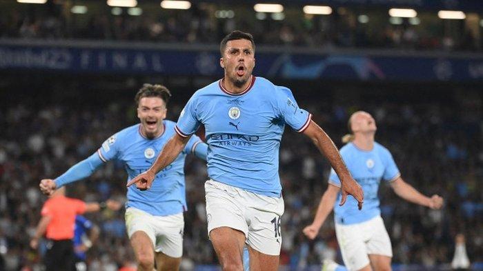 Gelandang Manchester City Rodri (tengah) merayakan gol pada final Liga Champions antara Inter Milan dan Manchester City di Stadion Olimpiade Ataturk di Istanbul, pada Minggu 11 Juni 2023.