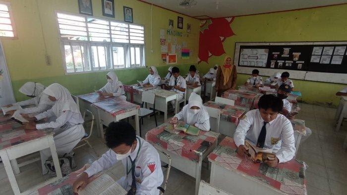 ILUSTRASI- Kegiatan belajar-mengajar di sekolah yang berada di Kabupaten Kutai Kartanegara. Dinas Pendidikan dan Kebudayaan (Disdikbud) Kutai Kartanegara berencana membuat inovasi metode belajar, yakni sekolah google.