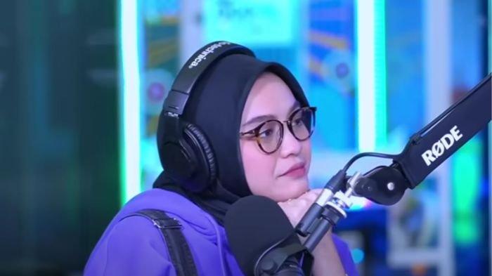 Salma Salsabil dalam podcast Jam Sation di YouTube Oppal_ID