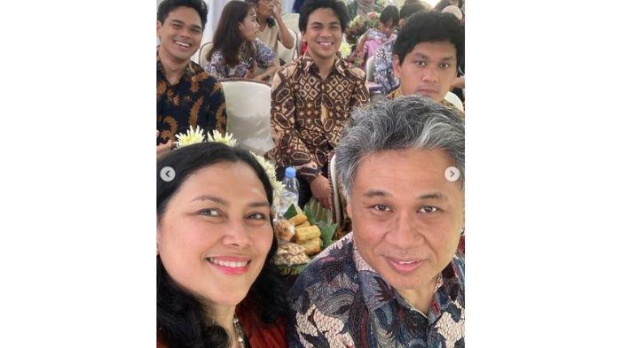 Potret keluarga Mikha Angelo