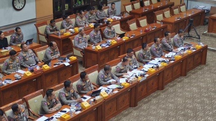 Rapat Dengar Pendapat (RDP) Komisi III DPR RI dengan Kepala Korps Lalu Lintas (Korlantas) Polri Irjen pol Firman Shantyabudi di ruang rapat Komisi III DPR RI, Gedung Nusantara II, Kompleks Parlemen, Senayan, Jakarta, Rabu (5/7/2023)