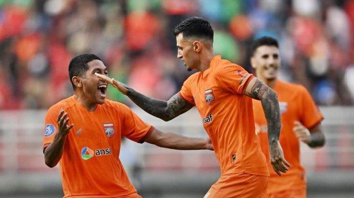 Hasil akhir Borneo FC vs Barito Putera di Stadion Segiri Samarinda, 2-1. Pencetak gol dari Borneo FC Samarinda adalah Leo Lellis dan Stefano Lilipaly, Jumat (21/7/2023) sore.