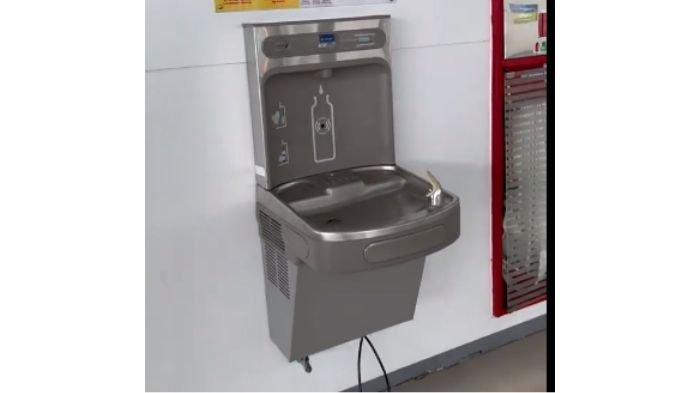 Fasilitas air minum gratis di Bandara SAMS Sepinggan Balikpapan