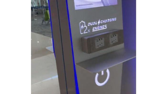 Port charger di Bandara SAMS Sepinggan Balikpapan