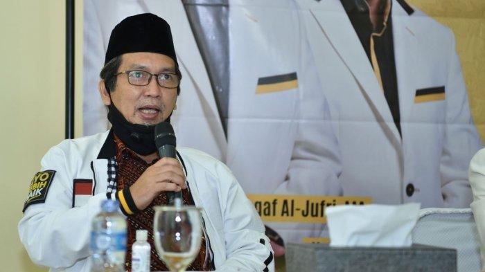 Ketua DPP Partai Keadilan Sejahtera (PKS) Al Muzammil Yusuf berharap Anies Baswedan segera mengumumkan cawapres untuk dongkrak elektabilitas.