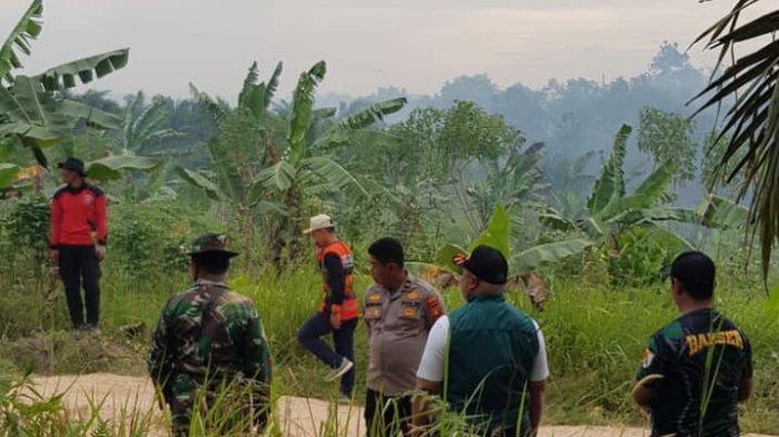 Wakil Bupati Berau Gamalis memantau langsung penanganan Karhutla di Labanan Kecamatan Teluk Bayur, Berau, Kalimantan Timur. 