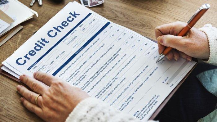SLIK OJK atau BI Checking bisa dilakukan secara online, cek riwayat kredit pakai HP di laman idebku.ojk.go.id.