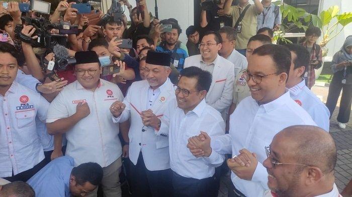 Bakal capres dan cawapres dari Koalisi Perubahan untuk Persatuan Anies Baswedan dan Muhaimin Iskandar alias Cak Imin, di Kantor DPP PKS, TB Simatupang, Jakarta, Selasa (12/9/2023).