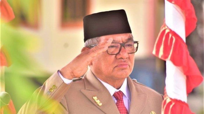 Bupati Maluku Tenggara Thaher Hanubun saat menjalankan tugasnya. - Kasus dugaan pelecehan yang dilakukan Bupati Maluku Tenggara Thaher Hanubun masih bergulir, kini korban tak diketahui keberadannya setelah dinikahi.