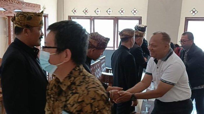 Para saksi kasus kebakaran padang sabana Bromo meminta maaf kepada tokoh Tengger.