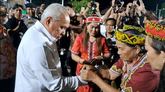 Gubernur Kaltim Isran Noor melakukan kunjungan kerja ke Kabupaten Mahakam Ulu ( Mahulu), Kamis (14/9/2023).