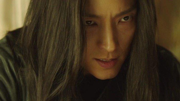 Salah satu adegan Lee Joon Gi dalam drama Korea Arthdal Chronicles season 2 The Sword of Aramun episode 6.