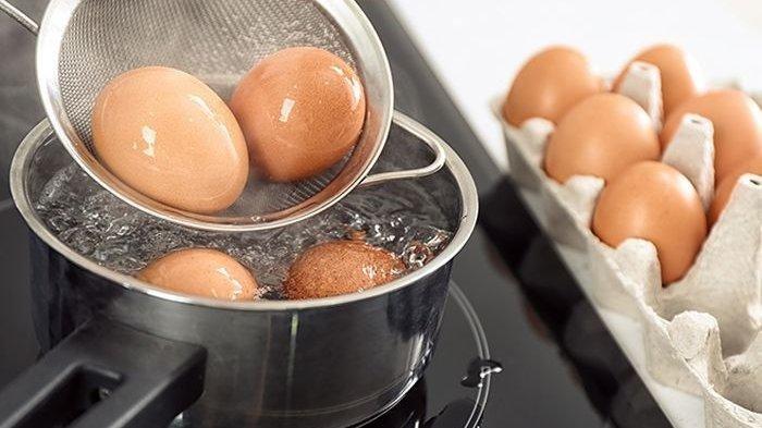 TELUR. Simak penjelasan dan informasi terkait olahan menu Diet Tiongkok yang sedang viral, dipercaya mampu turunkan 10 Kg dalam 5 hari.