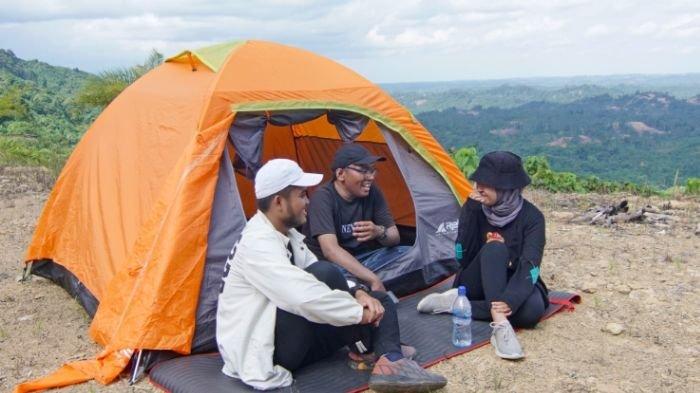 Tempat camping di atas awan di Samarinda viral, cek lokasi dan tiket masuknya.