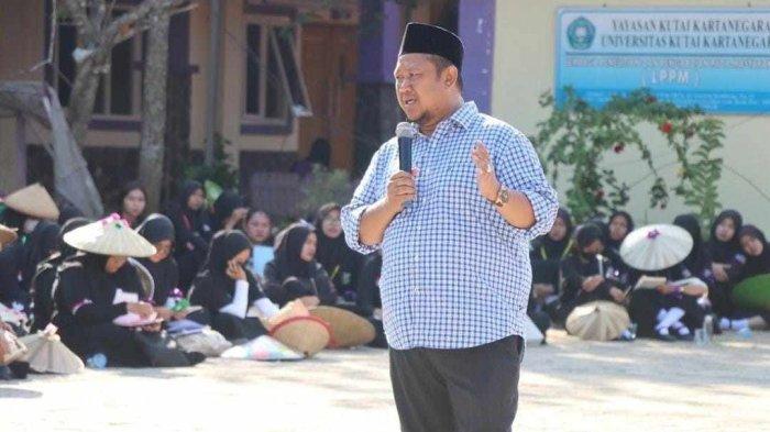 Sosok Ketua DPRD Kukar, Abdul Rasid.