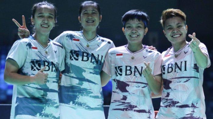 Dua ganda putri Indonesia, Apri/Fadia dan Ana/Tiwi 