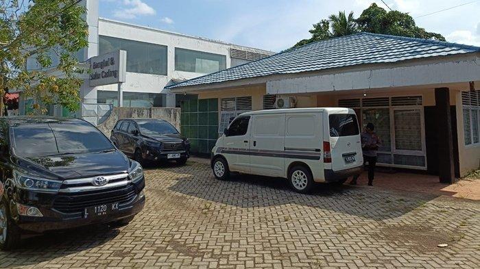 KPK saat ini tengahh melakukan penggeledahan di Kantor PT Fajar Pasir Lestari di Jalan Jenderal Sudirman, Kecamatan Tanah Grogot, Kabupaten Paser, Kalimantan Timur,  Kamis (30/11/2023).