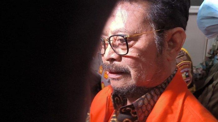 Eks Menteri Pertanian, Syahrul Yasin Limpo (SYL) selesai diperiksa terkait kasus dugaan pemerasan yang menjerat Ketua KPK non-aktif, Firli Bahuri, di Bareskrim Polri, Jakarta pada Rabu (29/11/2023) malam.