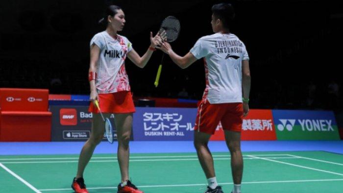 Dejan Ferdinansyah/Gloria Emanuelle Widjaja. Berikut hasil badminton Syed Modi International 2023 hari ini. Kalahkan Juara Eropa lewat duel dramatis tiga gim, Dejan/Gloria melangkah ke final.