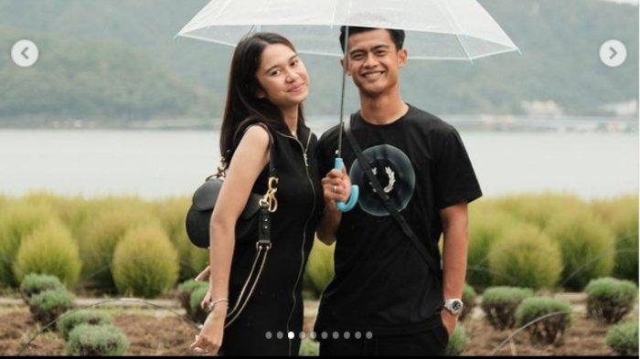 Pratama Arhan dan istrinya, Azizah Salsha. Pratama Arhan ajak istri pulang kampung ke Blora, Jawa Tengah.
