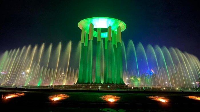 Landmark Menara Tuah Himba yang terinspirasi dari filosofi budaya Kutai Kartanegara ditargetkan bakal menyala sebelum Tahun Baru. (*)