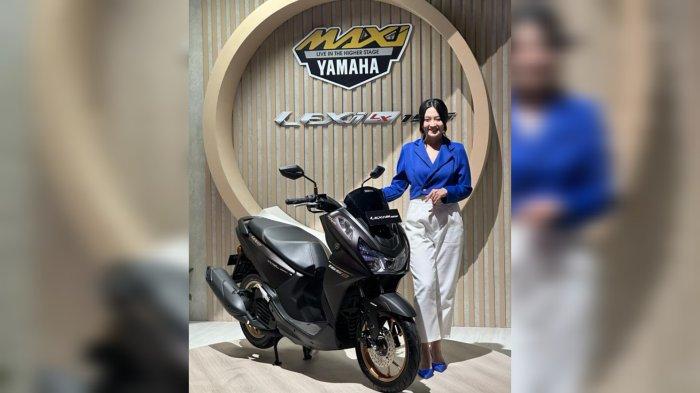 LEXi LX 155 Connected ABS dengan warna Magma Black
