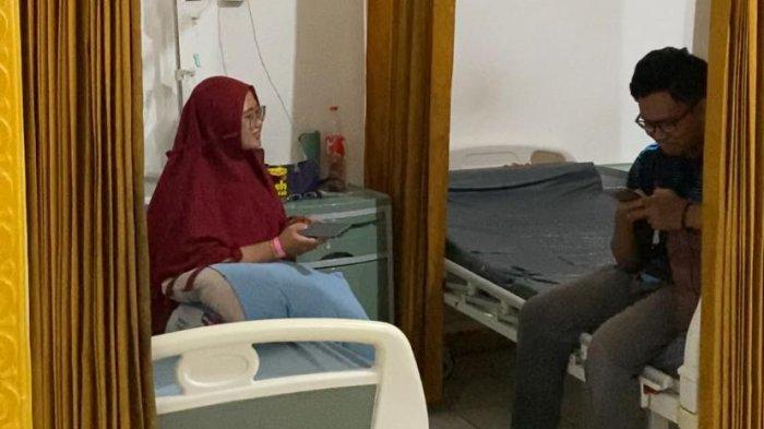 KERACUNAN MAKANAN - Salah satu pasien yang dirawat di Rumah Sakit Tentara Samarinda, Kanaisha Samara Novana akibat diduga keracunan nasi kotak usai dilantik menjadi KPPS di Sambutan Samarinda Sabtu (27/1/2024).TRIBUNKALTIM.CO/SINTYA ALFATIKA SARI