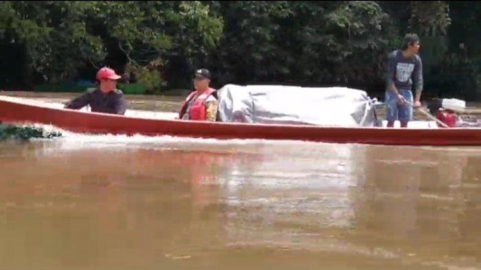 Ketinting karam di Kecamatan Long Apari Kabupaten Mahulu Kalimantan Timur saat pengantaran logistik Pemilu 2024.