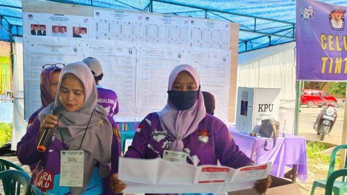 KPPS - Anggota KPPS yang bertugas saat pemilu 2024 kemarin.TRIBUNKALTIM.CO/RENATA ANDINI PENGESTI