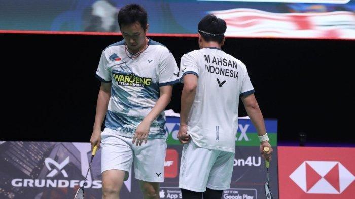 THE DADDIES - Mohammad Ahsan/Hendra Setiawan saat bermain di Malaysia Open 2024. Pasangan Ahsan/Hendra akan comeback di All England 2024, cek jadwal badminton Maret 2024 selengkapnya. Daftar tur Eropa, ada All England 2024 yang menjadi momen comeback 4 pemain elit termasuk The Daddies.
