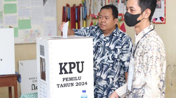 PEMUNGUTAN SUARA ULANG - Satu Tempat Pemungutan Suara (TPS) di Kelurahan Damai, Kecamatan Balikpapan Kota terpaksa melakukan pemungutan suara ulang yang dilaksanakan pada Sabtu (24/2/2024) pagi.