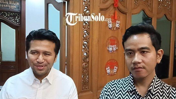 Mantan Wakil Gubernur Jawa Timur (Jatim) Emil Dardak sambangi Balai Kota Solo untuk menemui Gibran Rakabuming Raka, Senin (26/2/2024) siang. | Eks Wagub Jatim Emil Dardak bantah membahas jatah menteri saat mengunjungi Wali Kota Solo sekaligus Cawapres Gibran Rakabuming Raka di Solo.