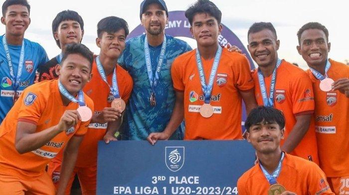 Borneo FC U-20 saat meraih juara 3 di kompetisi EPA Liga 1 2023/24.