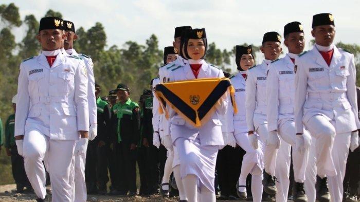 UPACARA 17 AGUSTUS - Upacara HUT Kemerdekaan RI 17 Agustus di IKN Nusantara yang digelar tahun lalu. Terkesan dipaksakan, rencana upacara HU RI 17 Agustus 2024 di IKN Nusantara. Pengamat dinilai masih banyak kekurangan