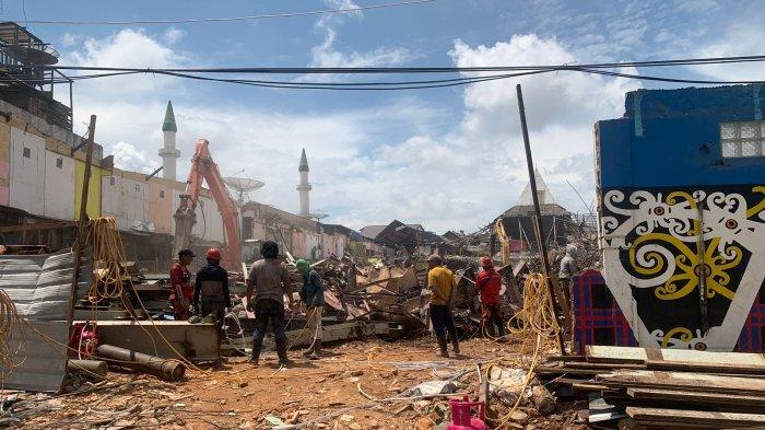 Bangunan Pasar Pagi Samarinda dibongkar untuk perencanaan pembangunan ulang.