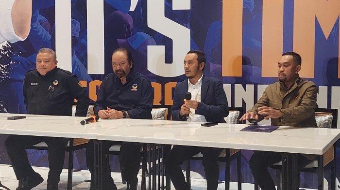 NASDEM MENERIMA - Konferensi Partai Nasdem terkait pengumuman hasil Pemilu 2024 di Nasdem Tower, Jakarta Pusat, Rabu (20/3/2024). Ketua Umum Nasdem, Surya Paloh (dua dari kiri) menyatakan menerima hasiil Pemilu 2024 termasuk Pilpres 2024 dan Pileg 2024.