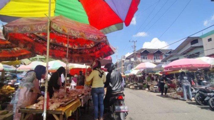 PKL BERJUALAN - Pasar Pandansari di Kecamatan Balikpapan Barat direncanakan mulai dilakukan penertiban usai Idul Fitri 2024.