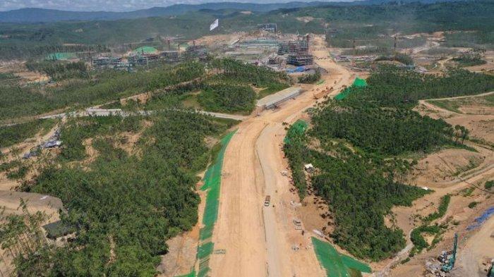 BANGUN IKN NUSANTARA - Pembangunan jalan di IKN Nusantara, Kalimantan Timur.