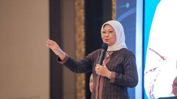 Menteri Ketenagakerjaan (Menaker) Ida Fauziyah dalam kegiatan silaturahmi dengan pegawai Kementerian Ketenagakerjaan (Kemenaker) bertema ?Mempererat Silaturahmi Menyambut Ramadhan (Dalam rangka Peningkatan Integritas dan Produktivitas Pegawai) di Jakarta, Rabu (6/3/2024).