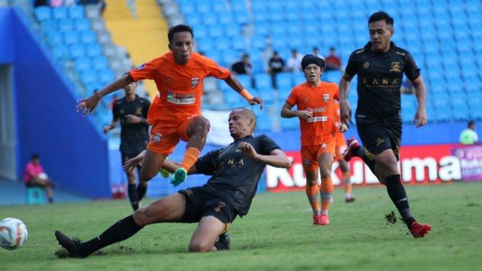 Pertandingan lanjutan Liga 1 Borneo FC kontra Madura United di Stadion Batakan Kota Balikpapan, Kalimantan Timur, Rabu (17/4/2024). Borneo FC harus mengakui keunggulan Madura United dengan skor 0-4.