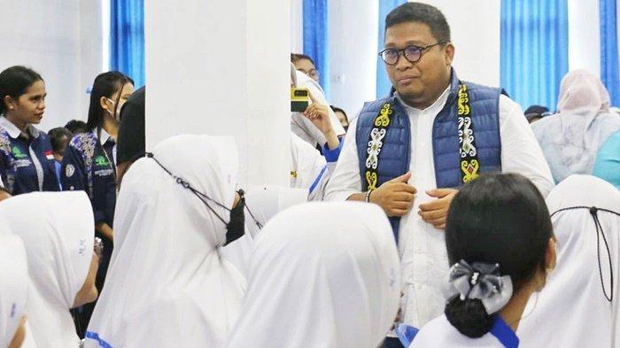 PILKADA KALTIM 2024 - Ketua DPD Partai Demokrat Kaltim, Irwan Fecho bertemu dua figur bakal calon gubernur yang juga petahana. Ia mengaku bersilaturahmi dan memberikan informasi bahwa partainya membuka pendaftaran bakal calon Pilgub Kaltim. 
