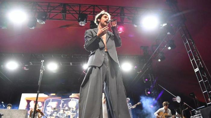 Saint Louvent Rapper Rapper Saint Levant Viral Saat Bawakan Lagu di Coachella, Berikan ...